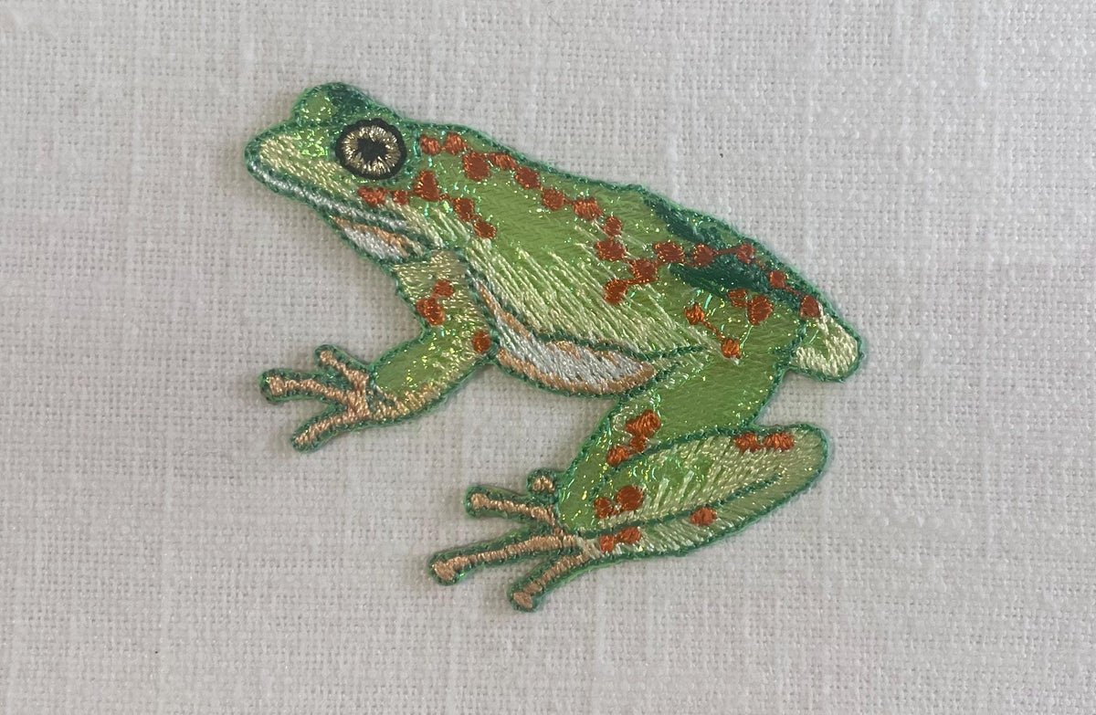 Embroidered Frog Art – White Linen, Ballard Designs Tully Pear Mat